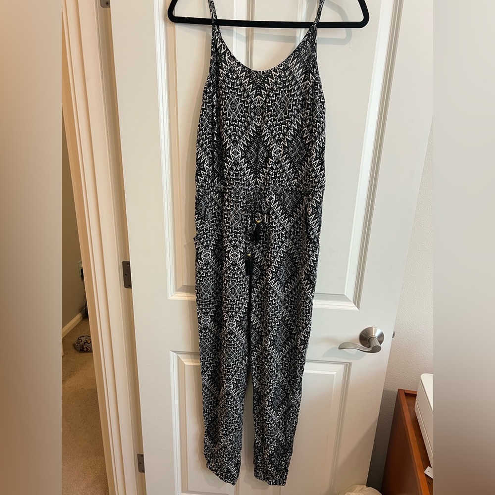 Aeropostale jumpsuit. Size small.